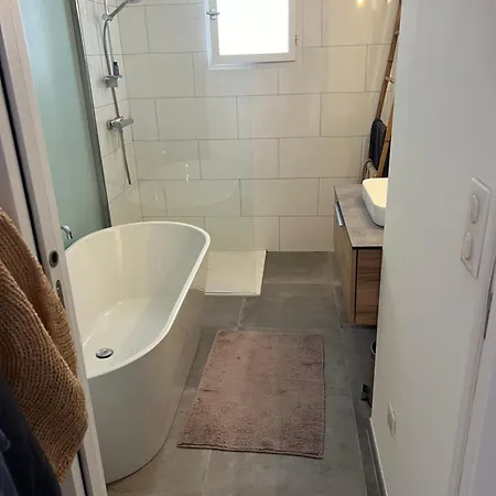 דירה De Charme A 700m De La Mer *