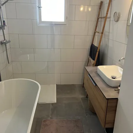 דירה De Charme A 700m De La Mer *